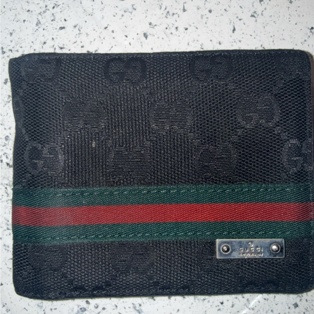 Gucci Black Canvas Mens Wallet with Red and Green Stripe